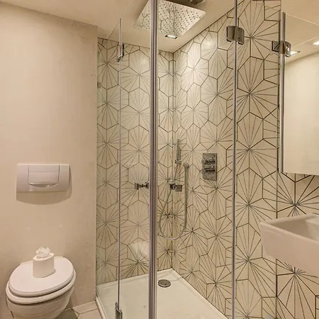 Kaiya - Alpes Travel - Les Praz - Sleeps 8 *