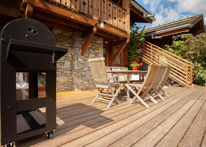 Kaiya - Alpes Travel - Les Praz - Sleeps 8