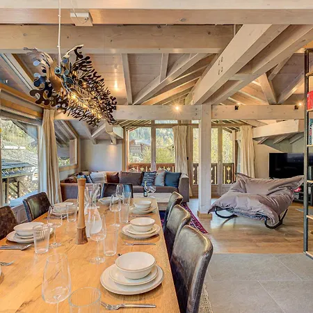 Kaiya - Alpes Travel - Les Praz - Sleeps 8 Chalet