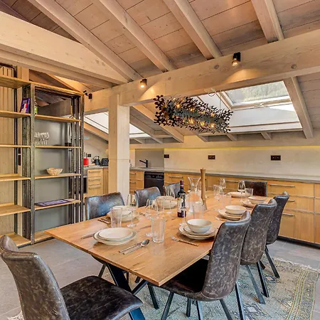 Kaiya - Alpes Travel - Les Praz - Sleeps 8 *