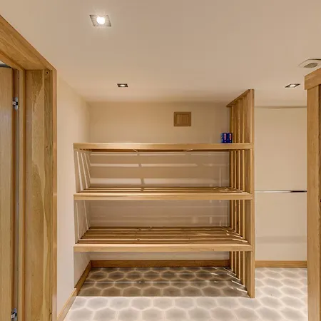 Kaiya - Alpes Travel - Les Praz - Sleeps 8 Chalet *