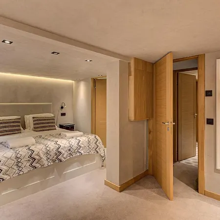 Kaiya - Alpes Travel - Les Praz - Sleeps 8 Chamonix