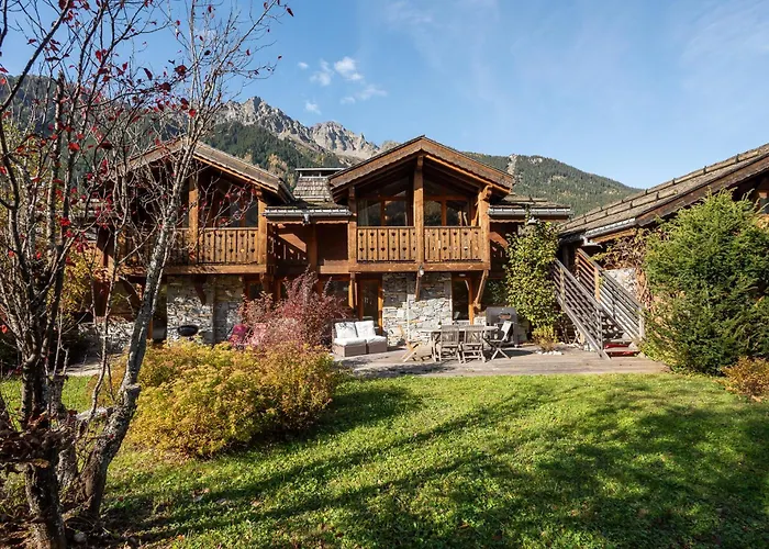 Kaiya - Alpes Travel - Les Praz - Sleeps 8 Chalet *