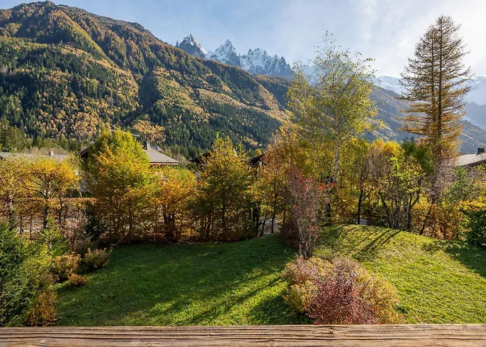 Kaiya - Alpes Travel - Les Praz - Sleeps 8 Chalet Chamonix