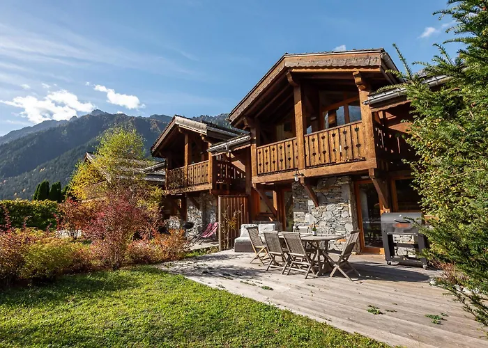 Kaiya - Alpes Travel - Les Praz - Sleeps 8 Chalet Chamonix
