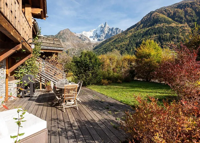 Kaiya - Alpes Travel - Les Praz - Sleeps 8 Chalet Chamonix