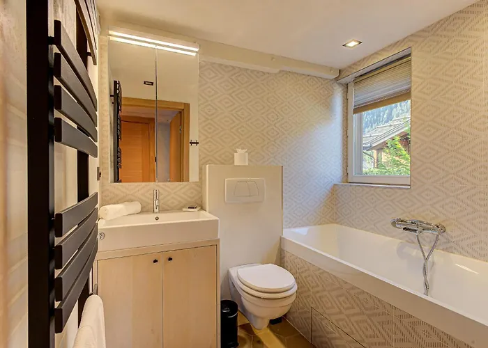 Chalet Kaiya - Alpes Travel - Les Praz - Sleeps 8 *