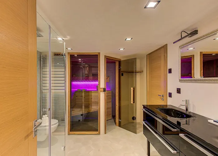 Kaiya - Alpes Travel - Les Praz - Sleeps 8 Chamonix