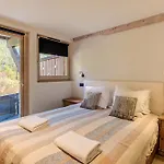 Chalet Kaiya - Alpes Travel - Les Praz - Sleeps 8