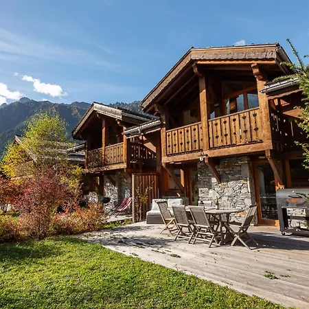 Kaiya - Alpes Travel - Les Praz - Sleeps 8 Chalet Chamonix